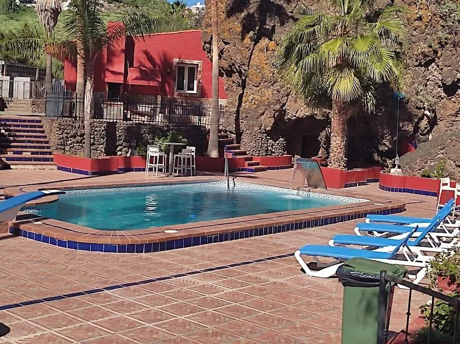 Apartment Casa De Campo Con Piscina Las Palmas / Gran Canaria